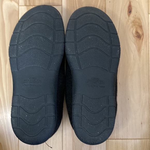 Dearfoam’s Slippers Men’s Size 9-10 - Picture 4 of 7